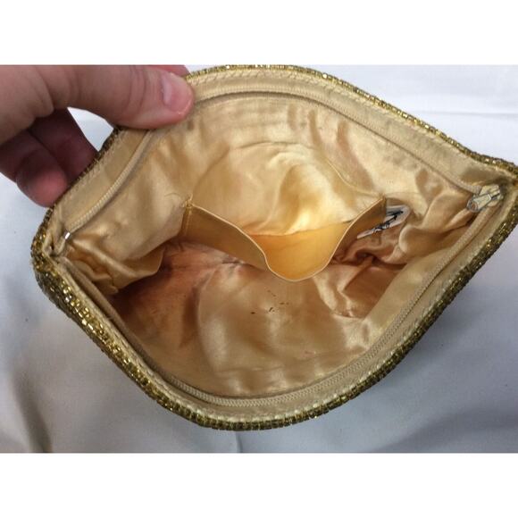 VINTAGE SAKS FIFTH AVENUE GOLD BEADED ZIPPER BAG PURSE CLUTCH - Picture 4 of 9
